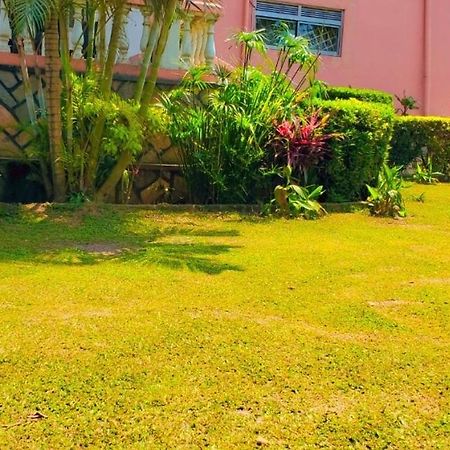 La Feve Beach Bed And Breakfast Entebbe エンテベ エクステリア 写真